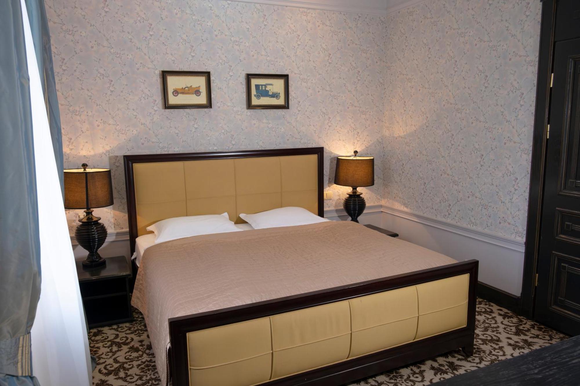 Plaza Hotel Kokshetau Exterior photo