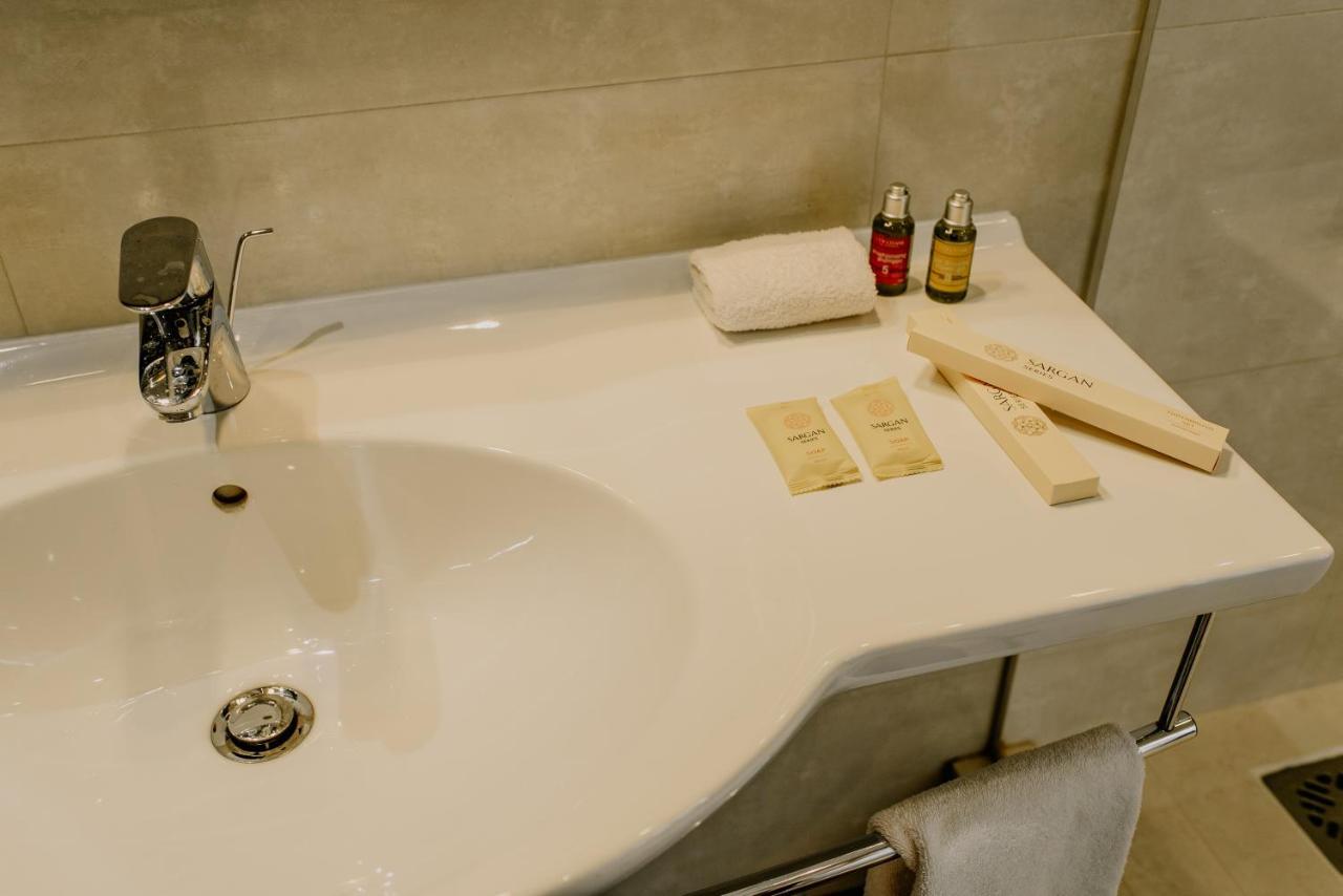 Plaza Hotel Kokshetau Exterior photo